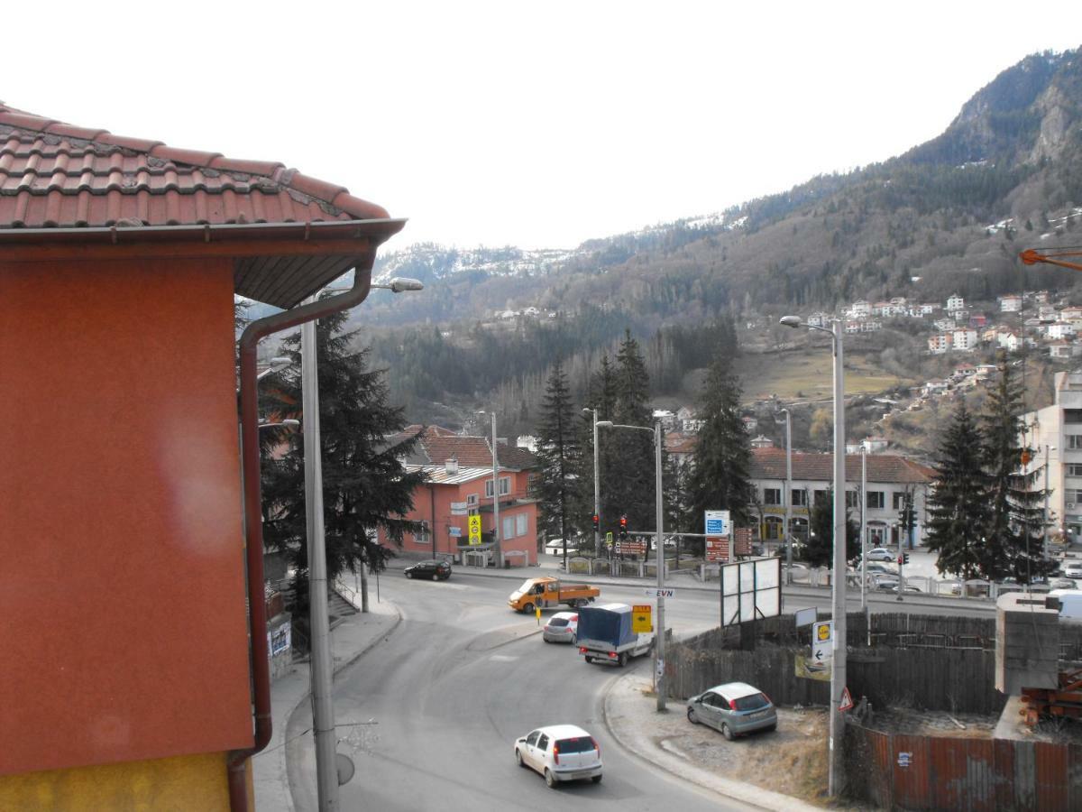 Къща За Гости "Георгиеви" Smolyan Extérieur photo